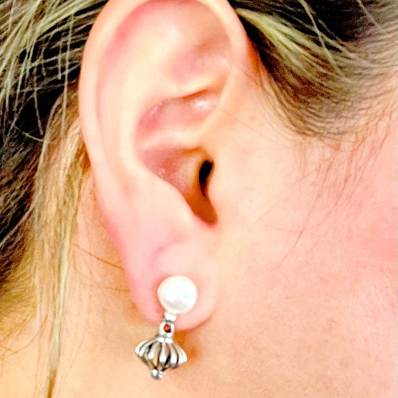 Lagos Caviar 8.5 mm Pearl Stud Drop Dangle Fluted Sterling silver Earrings .925 - Picture 12 of 13